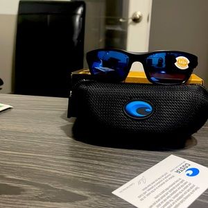 Coasta Mens Whitetip NWT